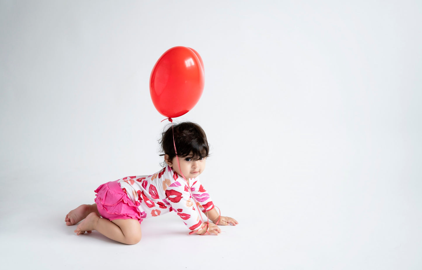 Sweet Kisses Long-sleeved Bamboo Bodysuit & Bloomers 2-pc Set Sweet Kisses Long-sleeved Bamboo Bodysuit & Bloomers 2-pc Set